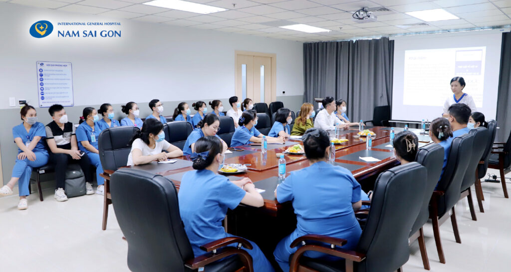 TRAINING SESSION ON AIDET COMMUNICATION MODEL AND NURSING ETHICS 10 Training Activities 05