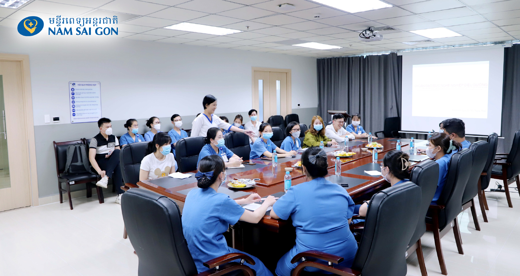 Training Activities BUOI HUAN LUYEN VE MO HINH GIAO TIEP AIDET VA DAO DUC DIEU DUONG 04