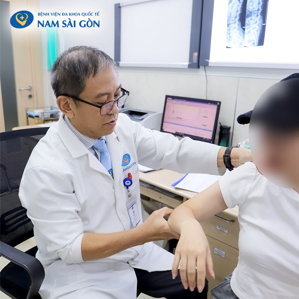 điều trị rách gân cơ trên gai