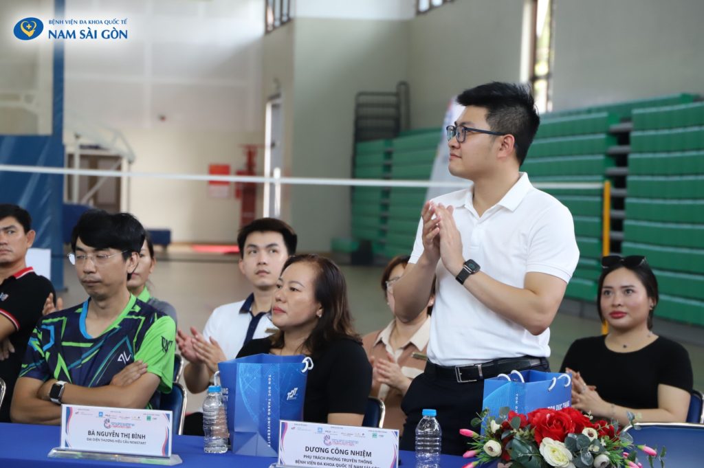 ĐỒNG HÀNH Y TẾ CÙNG GIẢI CẦU LÔNG TRƯỜNG ĐH TÔN ĐỨC THẮNG MỞ RỘNG LẦN 1 NĂM 2024 2 img 0134 1 2