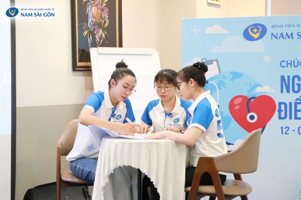 CUỘC THI “CÙNG NHAU GỠ KHÓ" HƯỞNG ỨNG NGÀY QUỐC TẾ ĐIỀU DƯỠNG 12/5 9 img 1228 2