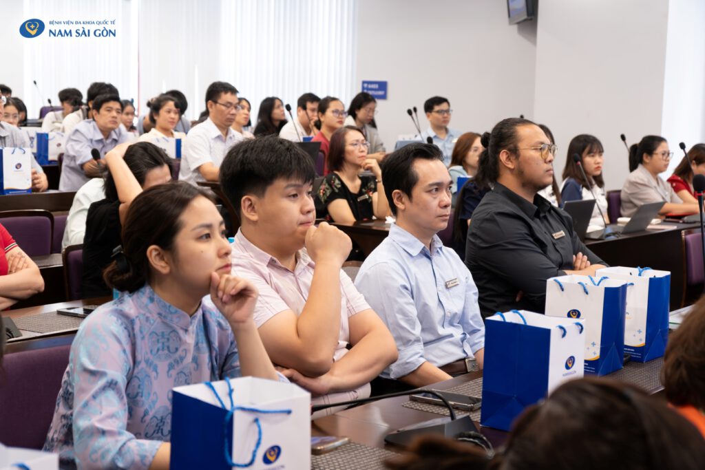 ĐỒNG HÀNH CÙNG TRƯỜNG ĐẠI HỌC TÔN ĐỨC THẮNG TẠI TỌA ĐÀM VỀ ĐỘT QUỴ NÃO 27 NIH01405 Enhanced NR