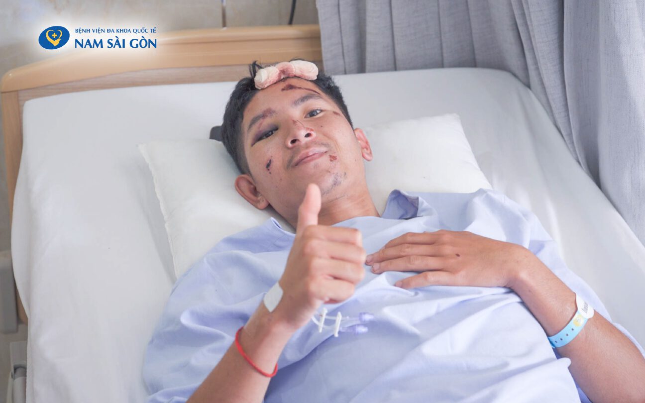 CỨU SỐNG NAM THANH NIÊN CHẤN THƯƠNG VÙNG BỤNG NGHIÊM TRỌNG SAU TAI NẠN GIAO THÔNG 3 H3 Web