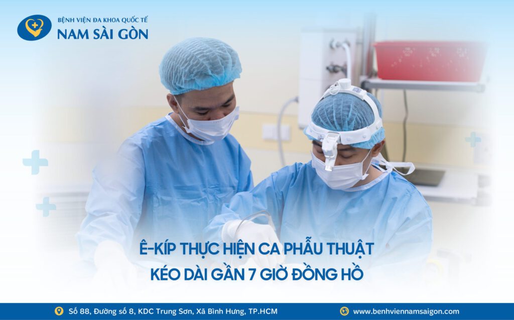 CHOÁNG: NAM THANH NIÊN SỐNG CÙNG 2 KHỐI U KHỔNG LỒ TRÊN MẶT SUỐT 10 NĂM 7 Web H3 Ca benh NAM THANH NIEN SONG CUNG 2 KHOI U KHONG LO TREN MAT SUOT 10 NAM