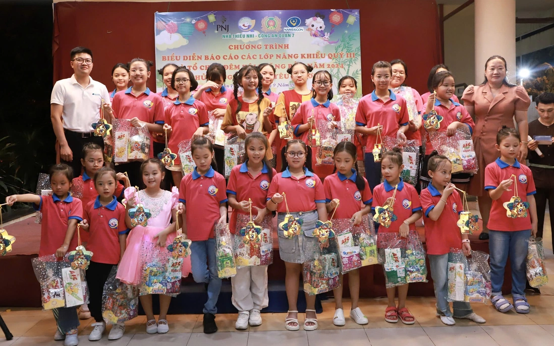 BỆNH VIỆN ĐA KHOA QUỐC TẾ NAM SÀI GÒN MANG KHÔNG KHÍ TRUNG THU ẤM ÁP ĐẾN HÀNG TRĂM TRẺ EM